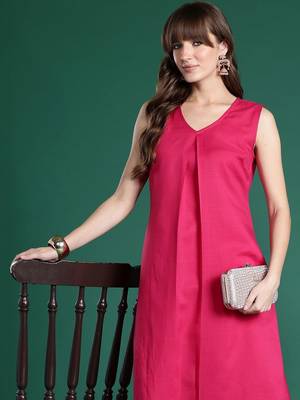 Women Pleated Kurta with Trousers 7