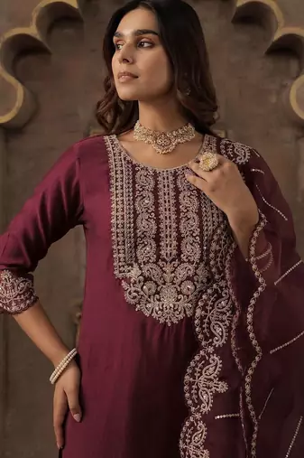 Women Ethnic Motifs Embroidered Regular Thread Work Liva Kurta with Trousers & With Dupatta