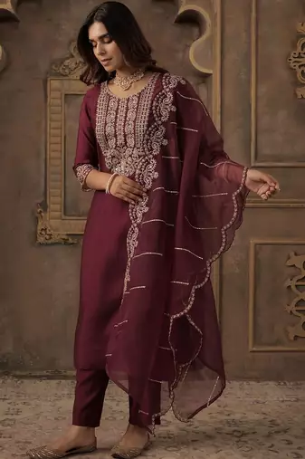 Women Ethnic Motifs Embroidered Regular Thread Work Liva Kurta with Trousers & With Dupatta