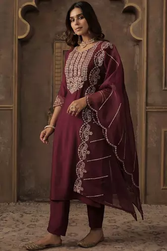 Women Ethnic Motifs Embroidered Regular Thread Work Liva Kurta with Trousers & With Dupatta
