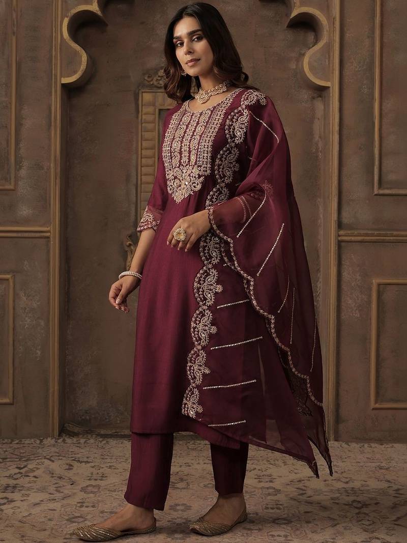 Women Ethnic Motifs Embroidered Regular Thread Work Liva Kurta with Trousers & With Dupatta