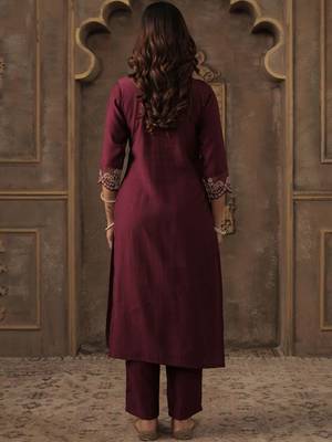 Women Ethnic Motifs Embroidered Regular Thread Work Liva Kurta with Trousers & With Dupatta 6