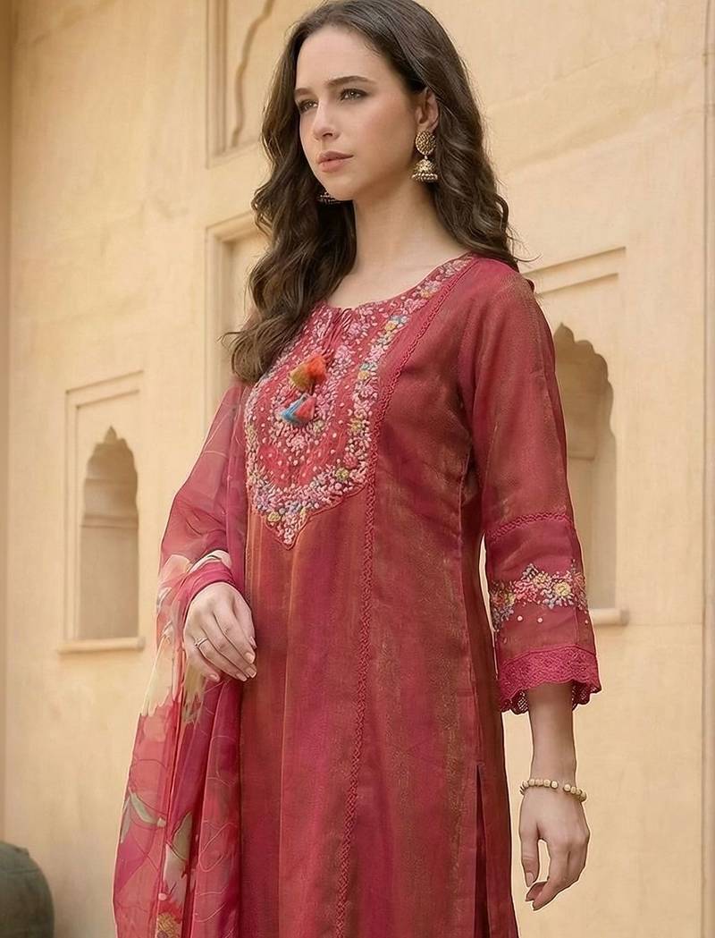 Women Floral Embroidered Regular Thread Work Kurta with Trousers & With Dupatta