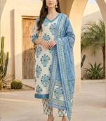 Women Floral Printed Regular Pure Cotton Kurta with Trousers & With Dupatta