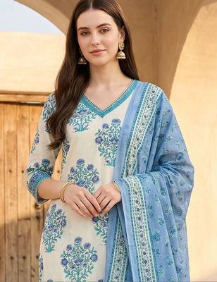 Women Floral Printed Regular Pure Cotton Kurta with Trousers & With Dupatta 2