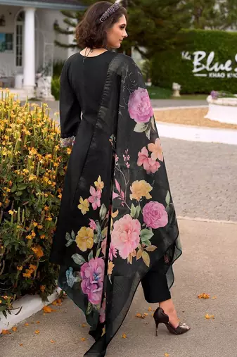 Women Floral Embroidered Regular Thread Work Pure Cotton Kurta with Trousers & With Dupatta