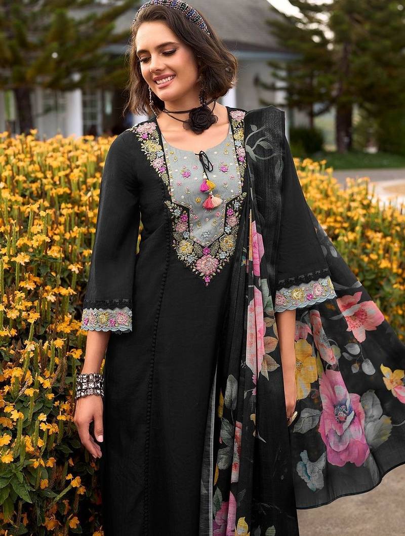 Women Floral Embroidered Regular Thread Work Pure Cotton Kurta with Trousers & With Dupatta