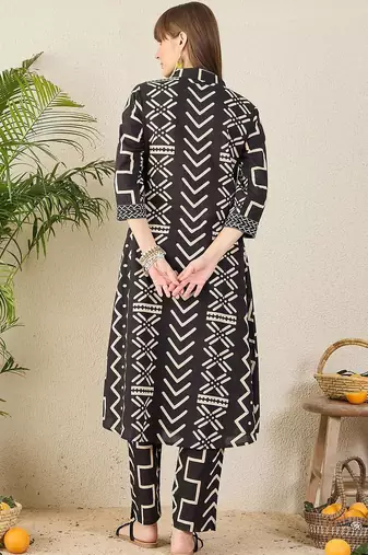 Women Printed Regular Pure Cotton Kurta with Trousers