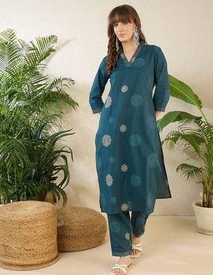 Women Floral Printed Regular Pure Cotton Kurta with Trousers 1
