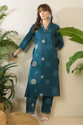 Women Floral Printed Regular Pure Cotton Kurta with Trousers