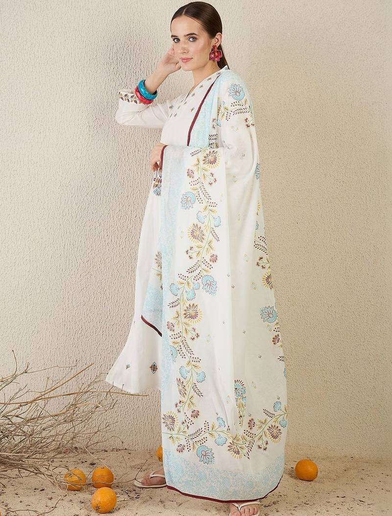 Women Floral Embroidered Regular Thread Work Pure Cotton Kurta with Trousers & With Dupatta