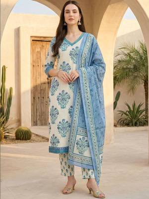 Women Floral Printed Regular Pure Cotton Kurta with Trousers & With Dupatta 1
