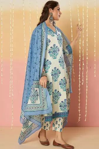 Women Floral Printed Regular Pure Cotton Kurta with Trousers & With Dupatta