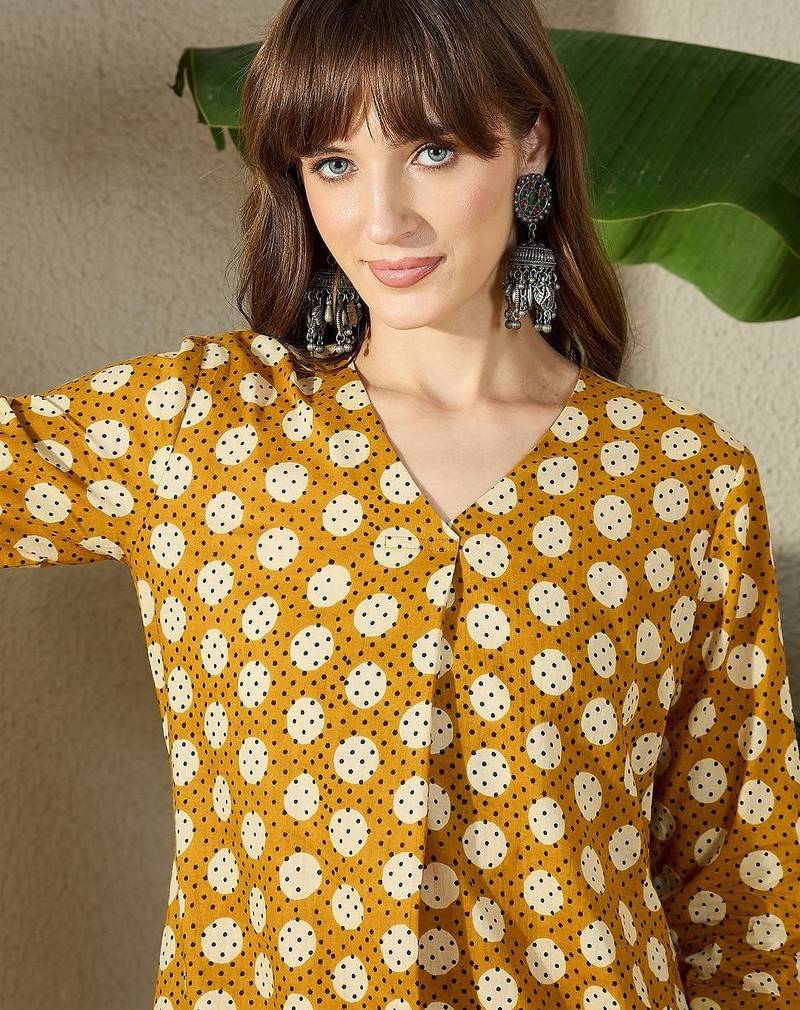 Women Printed Regular Pure Cotton Kurta with Trousers