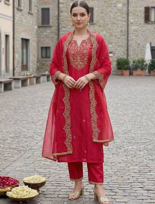 Women Ethnic Motifs Embroidered Regular Thread Work Liva Kurta with Trousers & With Dupatta 1