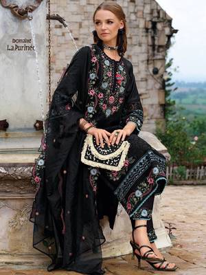Women Floral Embroidered Regular Thread Work Kurta with Trousers & With Dupatta 3