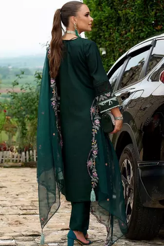 Women Ethnic Motifs Embroidered Regular Thread Work Kurta with Trousers & With Dupatta
