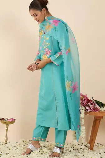 Women Floral Embroidered Regular Thread Work Kurta with Trousers & With Dupatta