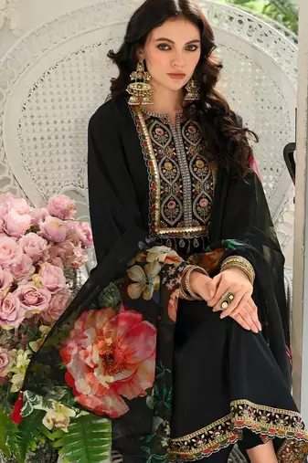 Women Floral Embroidered Regular Thread Work Kurta with Trousers & With Dupatta