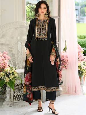 Women Floral Embroidered Regular Thread Work Kurta with Trousers & With Dupatta 6