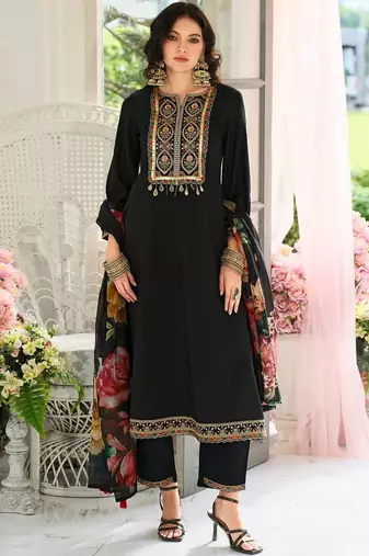 Women Floral Embroidered Regular Thread Work Kurta with Trousers & With Dupatta