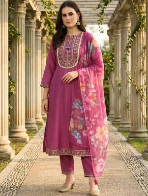 Women Floral Embroidered Regular Thread Work Kurta with Trousers & With Dupatta 1