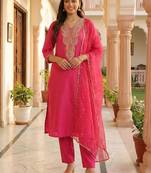 Women Ethnic Motifs Embroidered Regular Liva Kurta with Trousers & With Dupatta