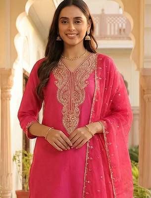Women Ethnic Motifs Embroidered Regular Liva Kurta with Trousers & With Dupatta 2