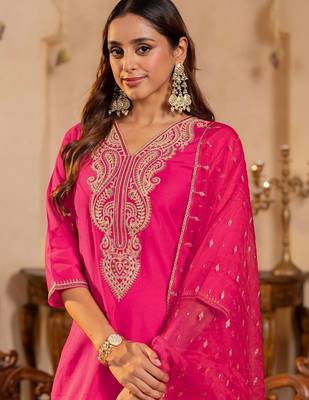Women Ethnic Motifs Embroidered Regular Liva Kurta with Trousers & With Dupatta 3