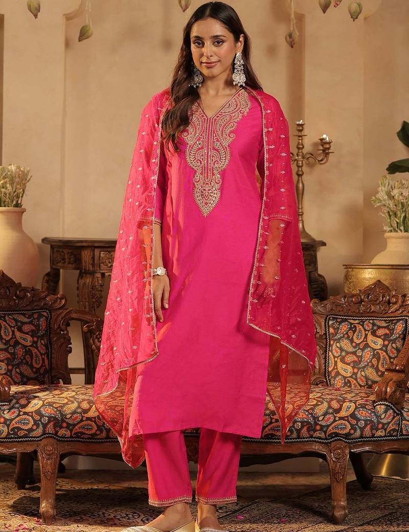 Women Ethnic Motifs Embroidered Regular Liva Kurta with Trousers & With Dupatta