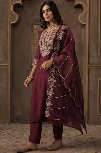 Women Ethnic Motifs Embroidered Regular Thread Work Liva Kurta with Trousers & With Dupatta