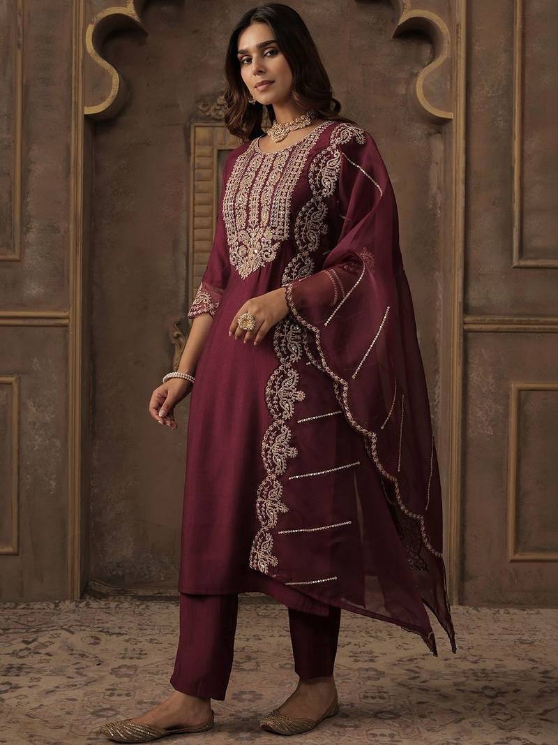 Women Ethnic Motifs Embroidered Regular Thread Work Liva Kurta with Trousers & With Dupatta