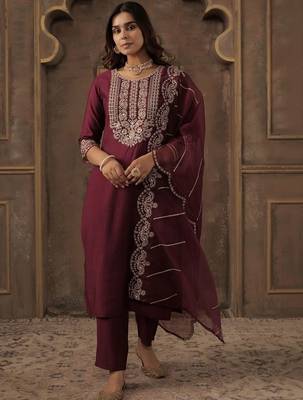 Women Ethnic Motifs Embroidered Regular Thread Work Liva Kurta with Trousers & With Dupatta 7