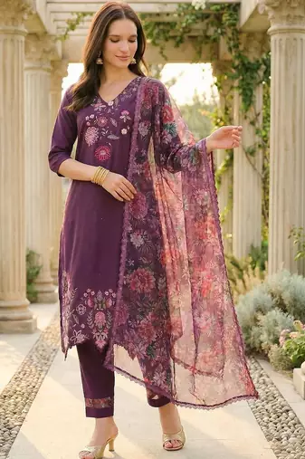 Women Floral Embroidered Regular Thread Work Liva Kurta with Trousers & With Dupatta