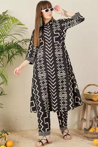 Women Printed Regular Pure Cotton Kurta with Trousers