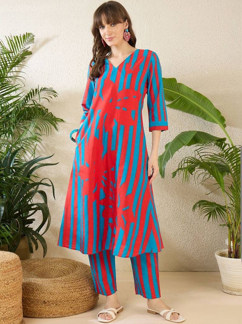 Women Printed Regular Pure Cotton Kurta with Trousers