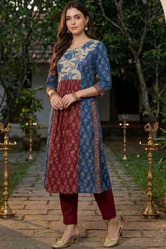Women Floral Printed Panelled Pure Cotton Kurta with Trousers