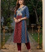 Women Floral Printed Panelled Pure Cotton Kurta with Trousers