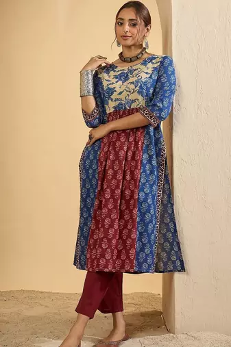 Women Floral Printed Panelled Pure Cotton Kurta with Trousers