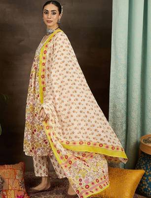 Women Floral Printed Empire Pure Cotton Kurta with Trousers & With Dupatta 5