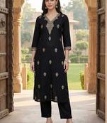Women Ethnic Motifs Embroidered Thread Work Silk Kurta with Trousers