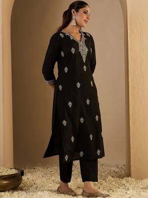 Women Ethnic Motifs Embroidered Thread Work Silk Kurta with Trousers 6