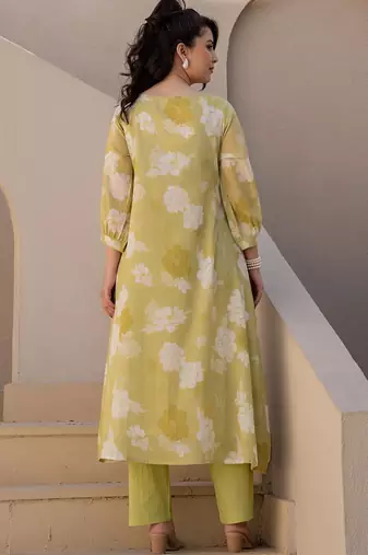 Women Floral Printed Pleated Pure Cotton Kurta with Trousers