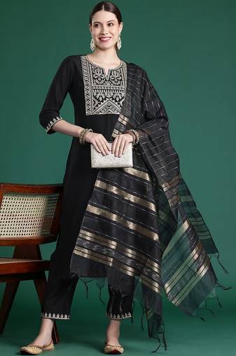 Women Ethnic Motifs Embroidered Regular Thread Work Liva Kurta with Trousers & With Dupatta