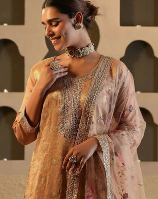 Women Ethnic Motifs Regular Kurta with Trousers & With Dupatta 3