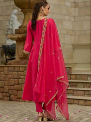Women Ethnic Motifs Embroidered Panelled Thread Work Kurta with Trousers & With Dupatta 5