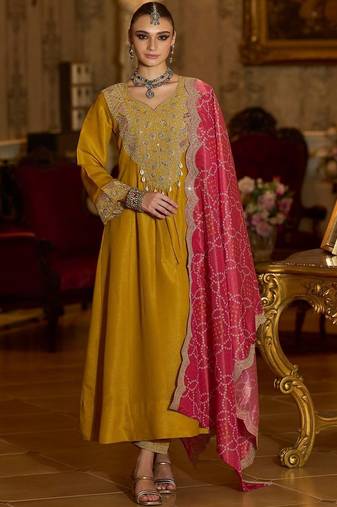 Women Ethnic Motifs Embroidered Regular Beads and Stones Kurta with Trousers & With Dupatta