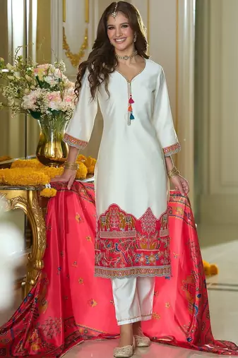Women Ethnic Motifs Embroidered Regular Thread Work Kurta with Trousers & With Dupatta