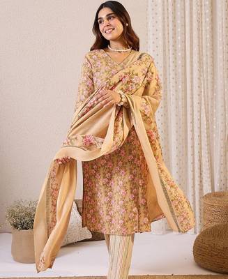 Women Floral Printed Angrakha Pure Cotton Kurta with Trousers & With Dupatta 2
