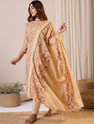 Women Floral Printed Angrakha Pure Cotton Kurta with Trousers & With Dupatta 4
